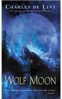 Wolf Moon (Mass Market Paperback)
