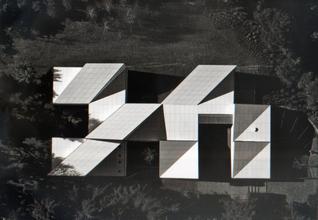 Casa AA / Origami House: OAB & Partners