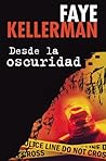 Desde la oscuridad