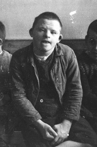 Los posnucleares [Cuento] (Unknown Binding)