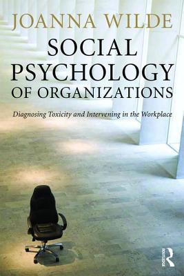 The Social Psychology of Organizations (Paperback)