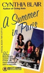 A Summer in Paris (Mass Market Paperback)