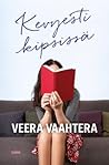 Kevyesti kipsissä by Veera Vaahtera