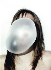 Between realities : photography in Sweden 1970-2000