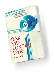 Bak við luktar dyr