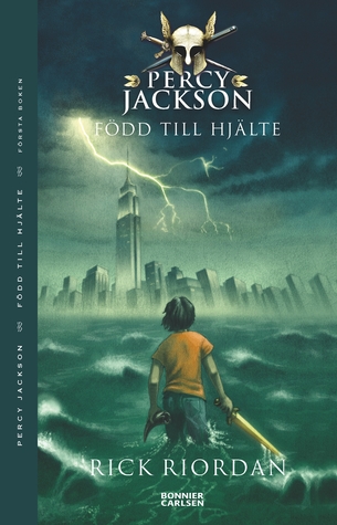 Född till hjälte (Percy Jackson, #1)