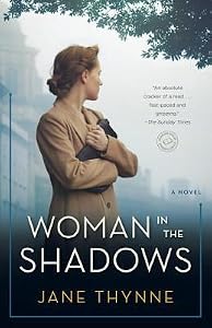 Woman in the Shadows (Clara Vine, #2)