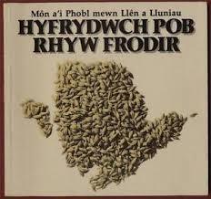 Hyfrydwch pob rhyw frodir : Môn a'i phobl mewn llên a lluniau