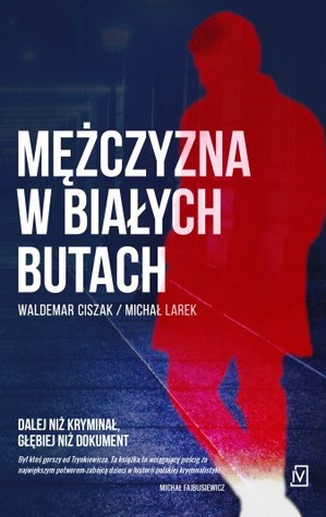 Mężczyzna w białych butach