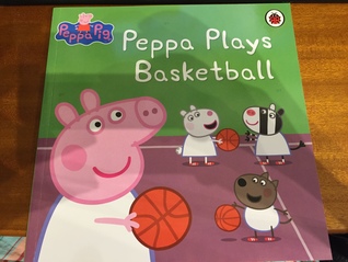 Peppa Pig: Peppa Plays Basketball (Paperback)