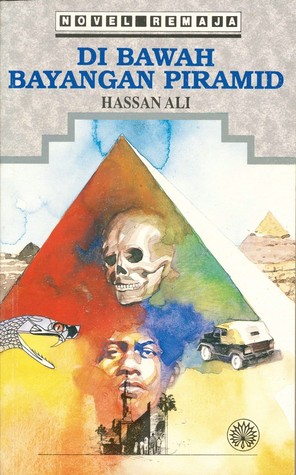 Di Bawah Bayangan Piramid (Paperback)