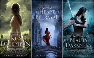 The Kiss of Deception / The Heart of Betrayal / The Beauty of Darkness (The Remnant Chronicles #1-3)