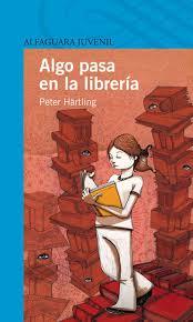 Algo Pasa En la Libreria (Paperback)