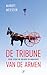 De tribune van de armen by Mariët Meester