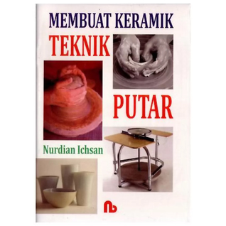 Membuat Keramik Teknik Putar