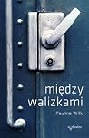 Między walizkami