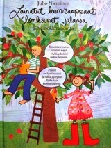 Lainatut kumisaappaat lonksuvat jalassa