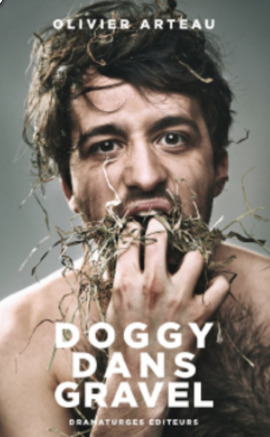 Doggy dans gravel