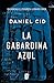 La gabardina azul by Daniel Cid