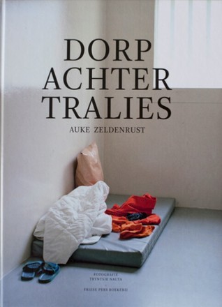 Dorp achter tralies