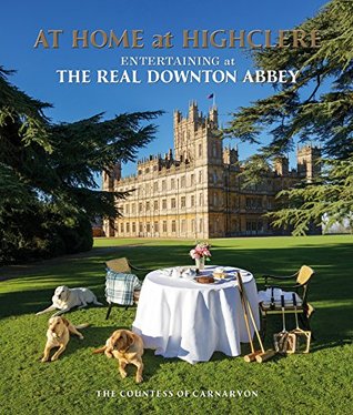 At Home At Highclere /anglais (Paperback)
