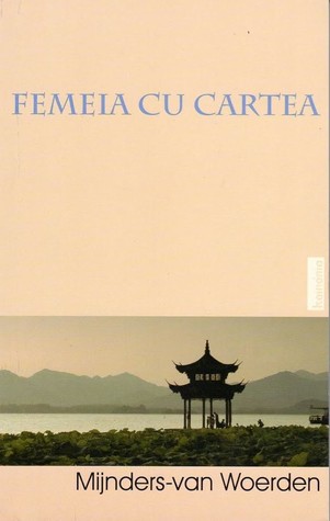Femeia cu cartea