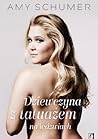 Dziewczyna z tatuażem na lędźwiach by Amy Schumer