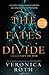 The Fates Divide (Carve the Mark, #2)