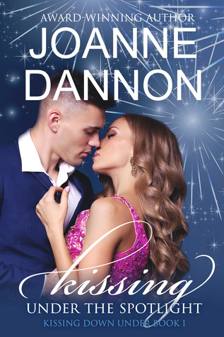 Kissing Under the Spotlight (Kissing Down Under, #1)