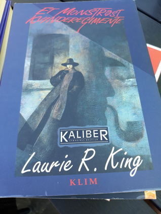 Et monstrøst kvinderegimente (Mary Russell #2)