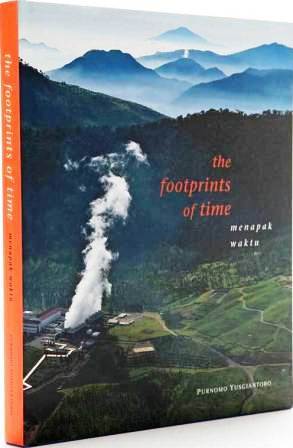 The Footprints ot Time: Menapak Waktu