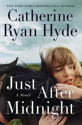 Just After Midnight (Center Point Premier Fiction (Largeprint))