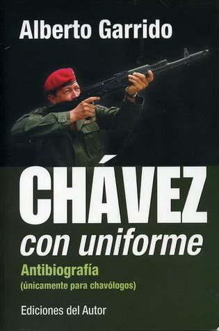 Chávez con uniforme