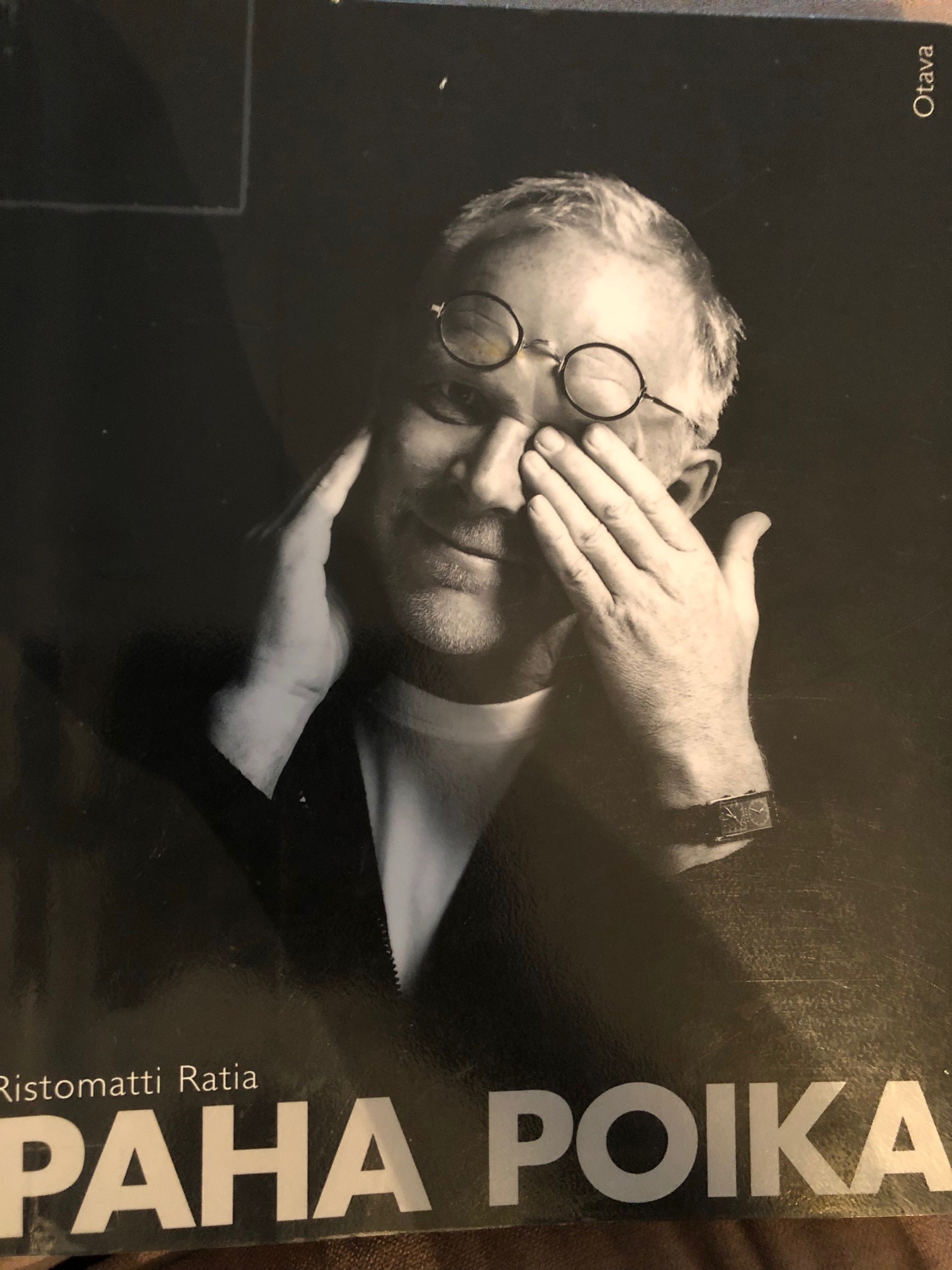 Paha poika (Paperback)