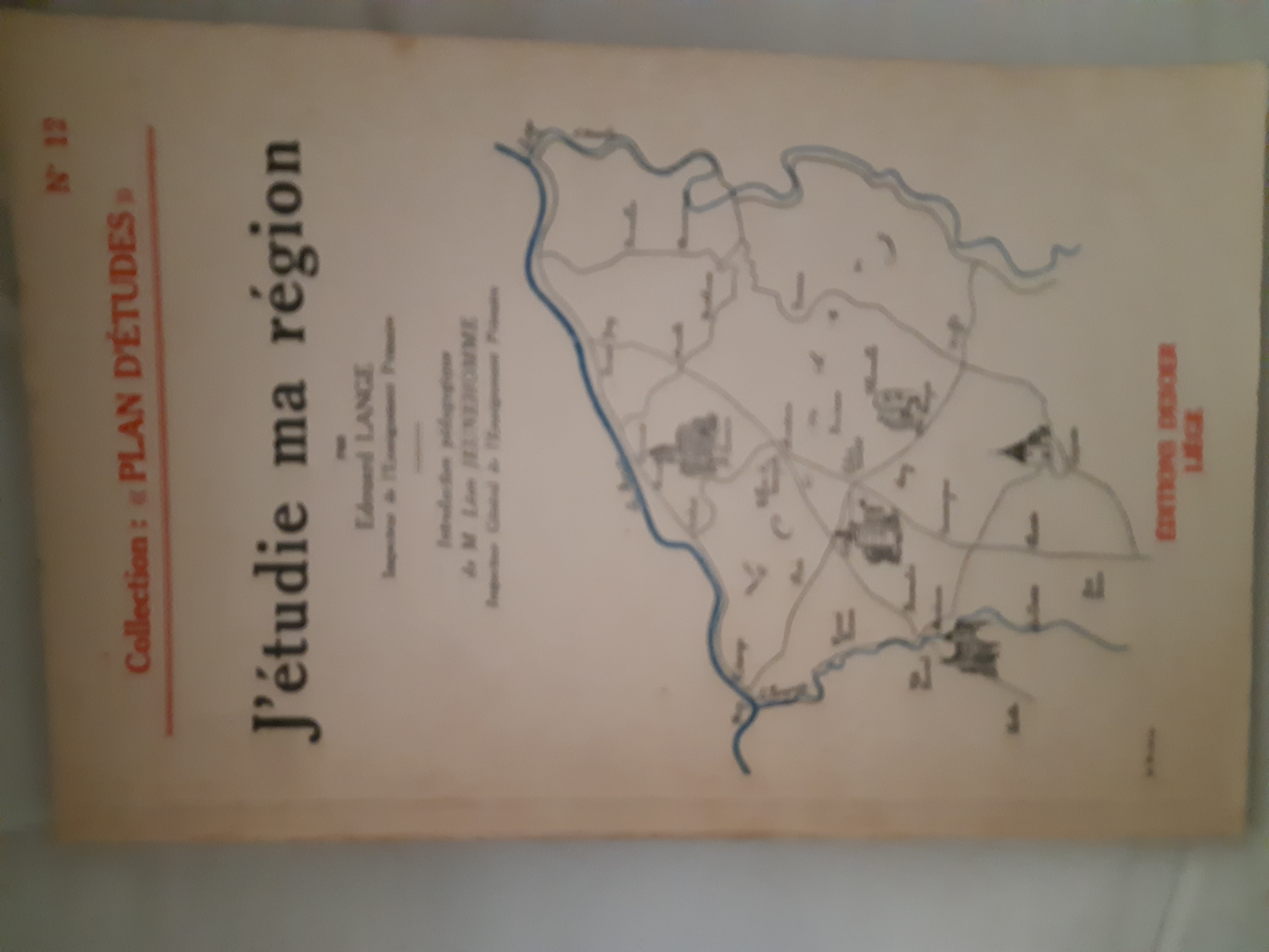 J'étudie ma région (Paperback)
