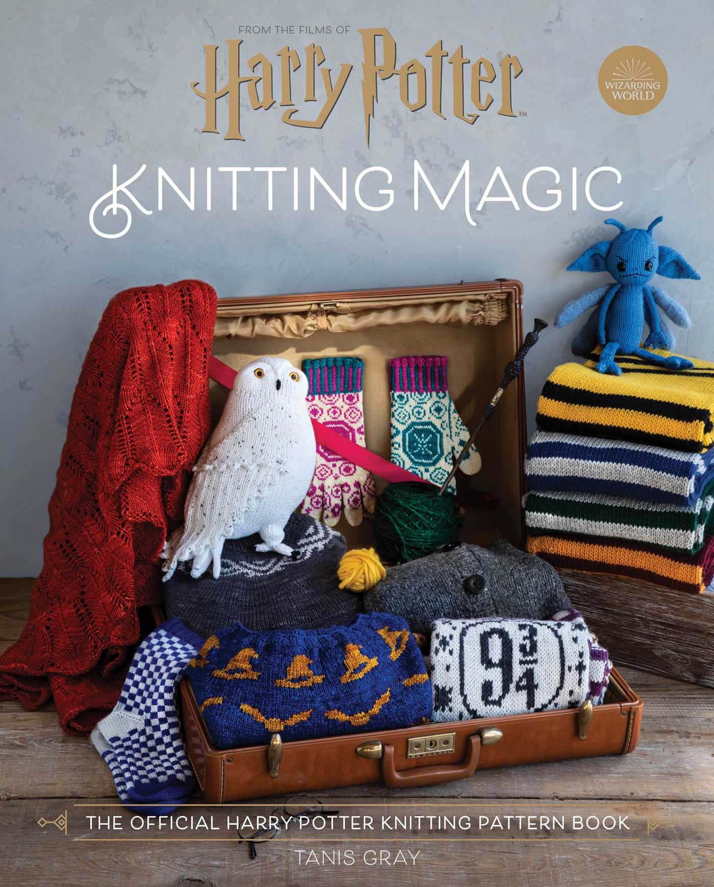 Harry Potter: Knitting Magic: The Official Guide to Creating Original Knits Inspired By the Harry Potter Films (Hardcover)