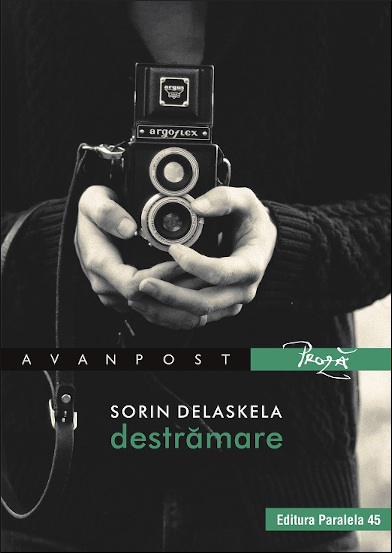 Destrămare (Paperback)