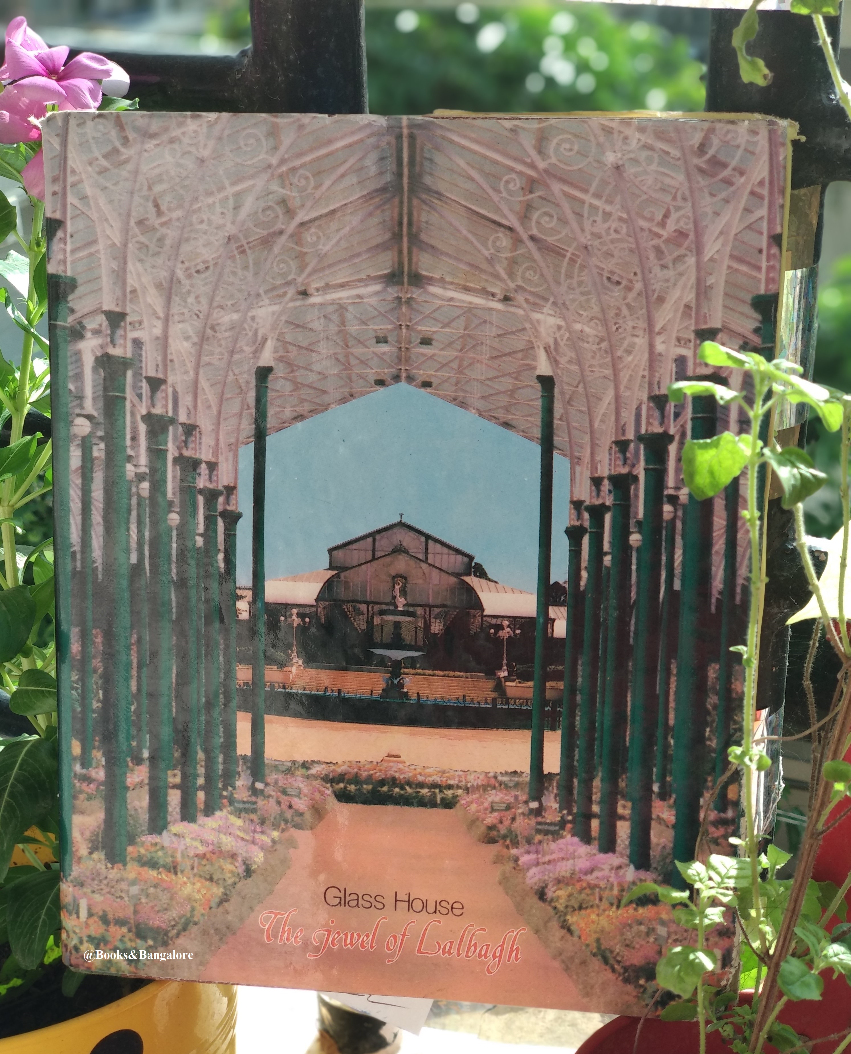 Glass House-The Jewel of Lalbagh (Hardcover)
