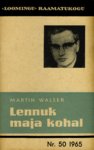 Lennuk maja kohal