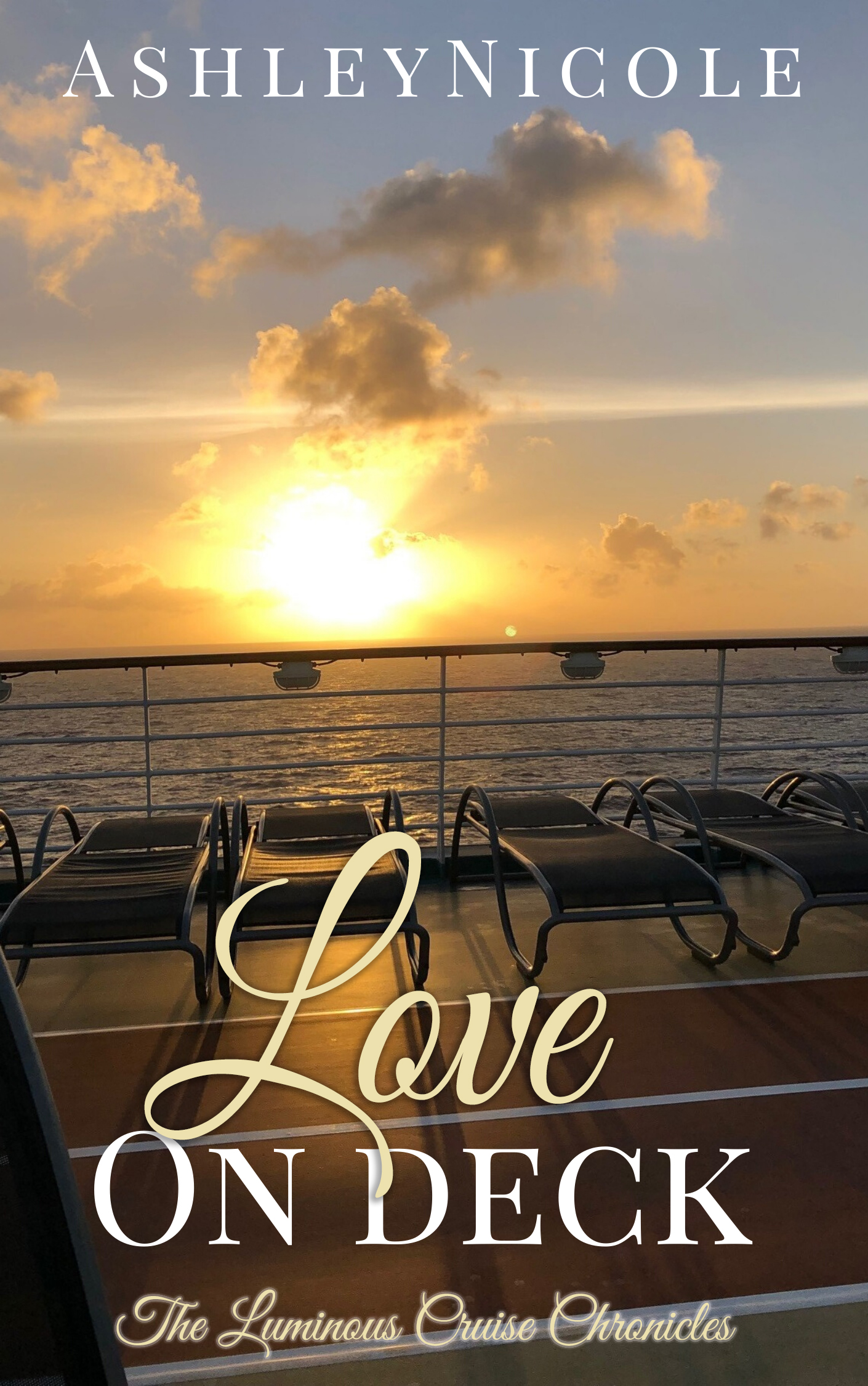 Love On Deck (The Luminous Cruise Chronicles #2)