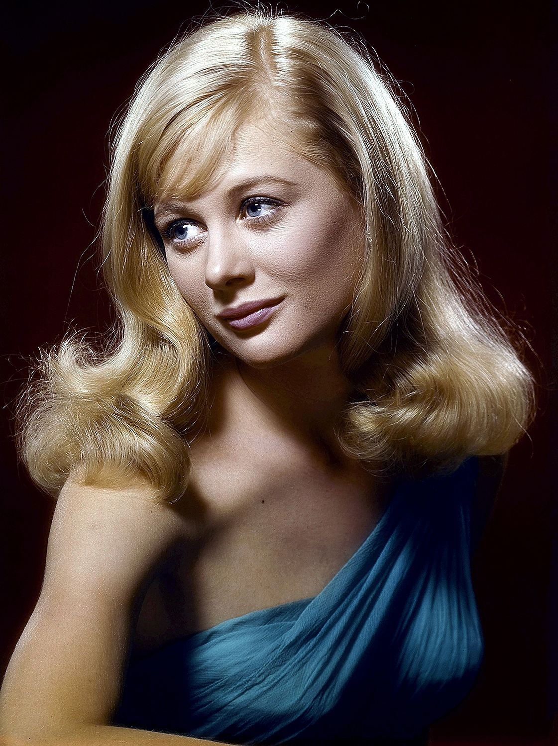 Shirley Knight: A Memoir