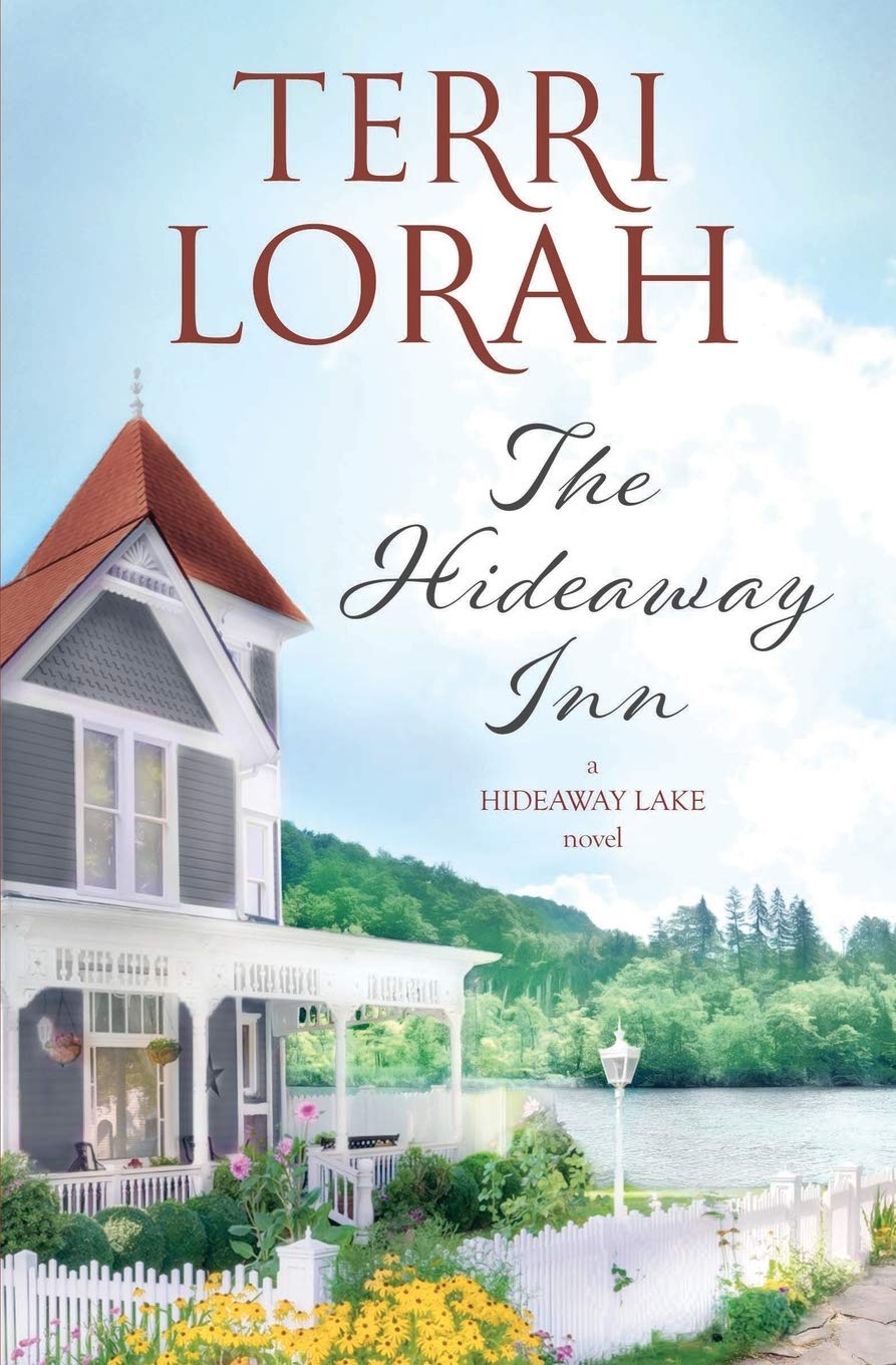 The Hideaway Inn (A Hideaway Lake Novel)