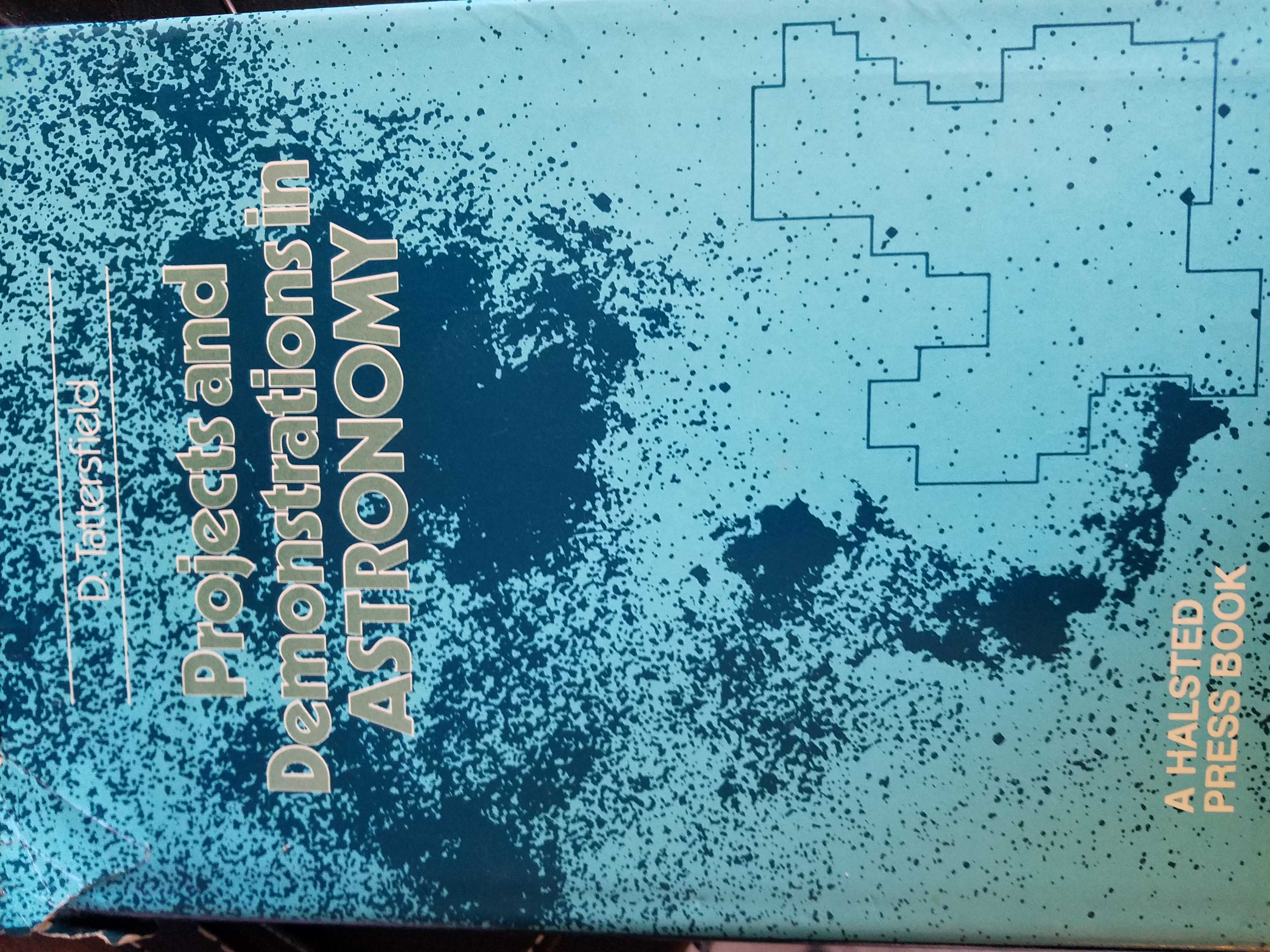 Projects and Demonstrations in Astronomy (Paperback)