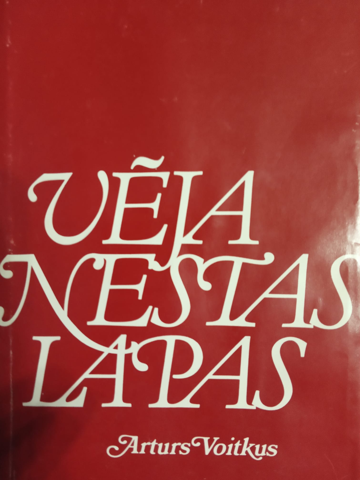Vēja nestas lapas