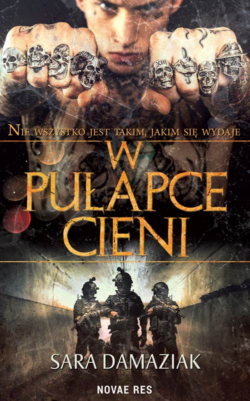 W pułapce cieni (Paperback)