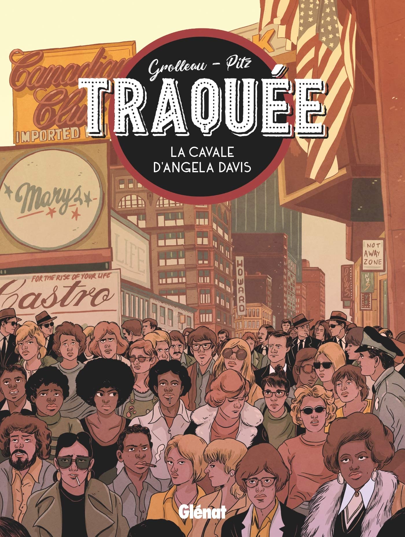 Traquée: La cavale d'Angela Davis (Hardcover)