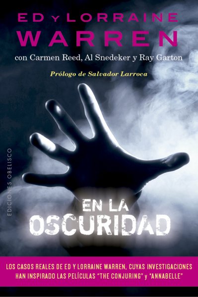 En la oscuridad (Paperback)