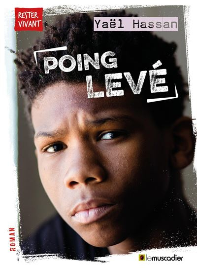 Poing levé (Paperback)