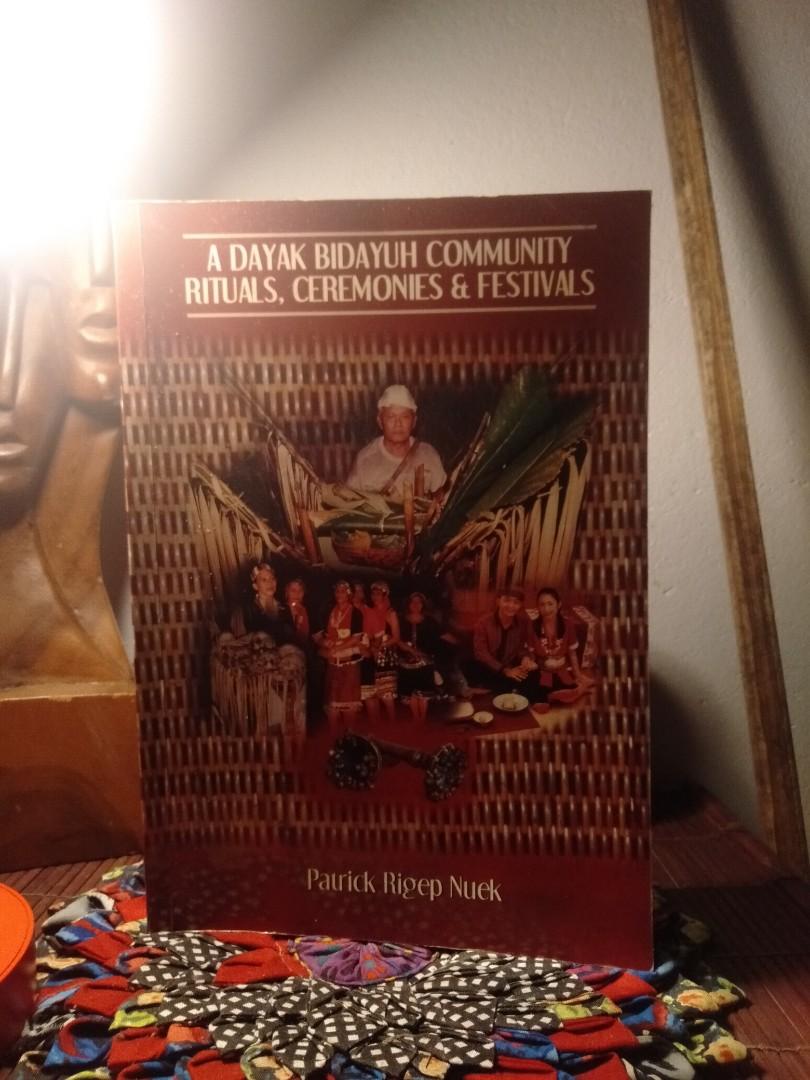 A Dayak Bidayuh community : rituals, ceremonies & festivals