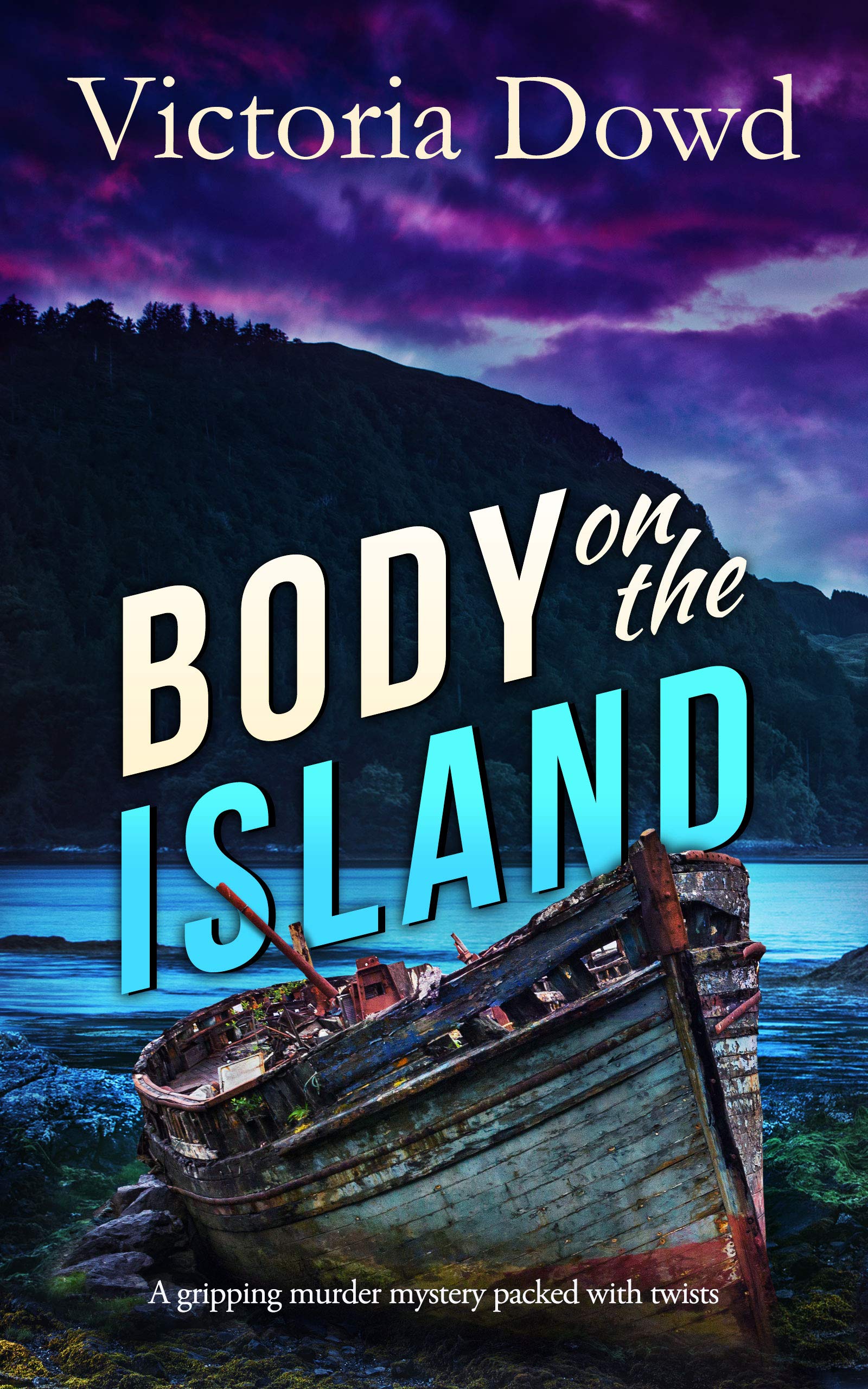 Body on the Island (Smart Woman's Mystery #2)